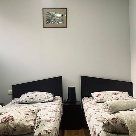 Dom Hostel & Tours Γιερεβάν Εξωτερικό φωτογραφία