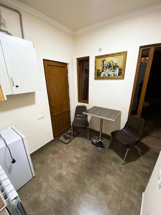 Dom Hostel & Tours Γιερεβάν Εξωτερικό φωτογραφία