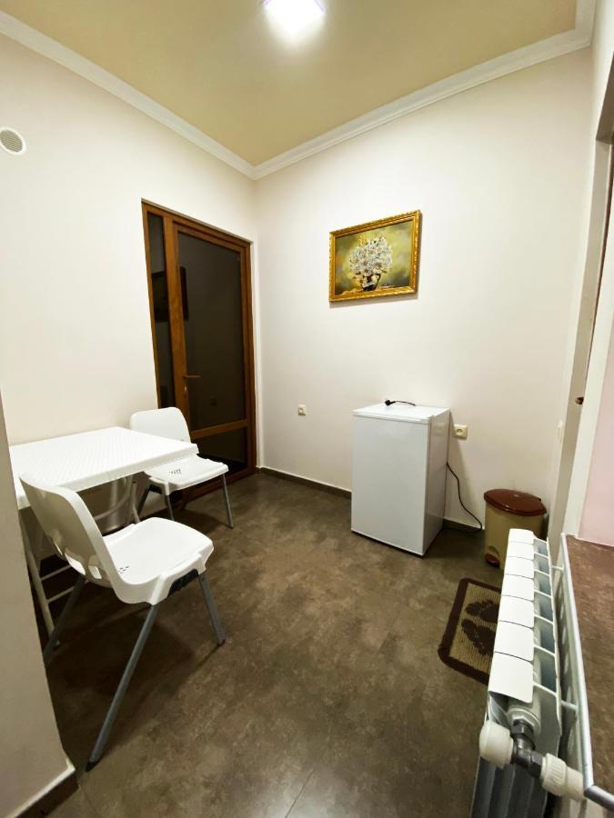 Dom Hostel & Tours Γιερεβάν Εξωτερικό φωτογραφία