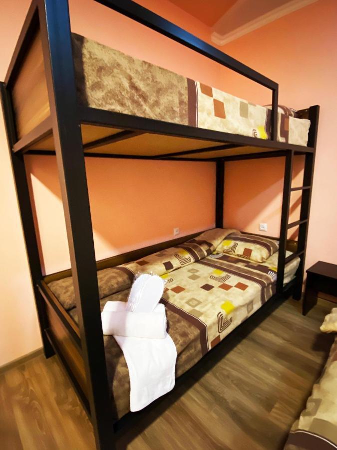 Dom Hostel & Tours Γιερεβάν Εξωτερικό φωτογραφία