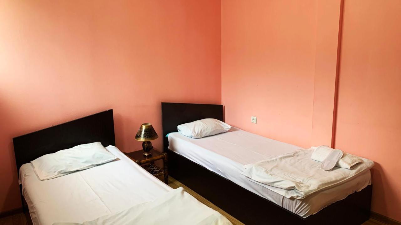 Dom Hostel & Tours Γιερεβάν Εξωτερικό φωτογραφία