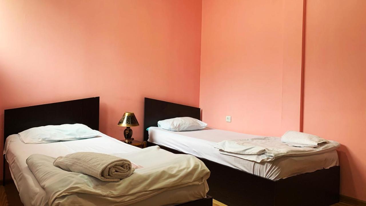 Dom Hostel & Tours Γιερεβάν Εξωτερικό φωτογραφία