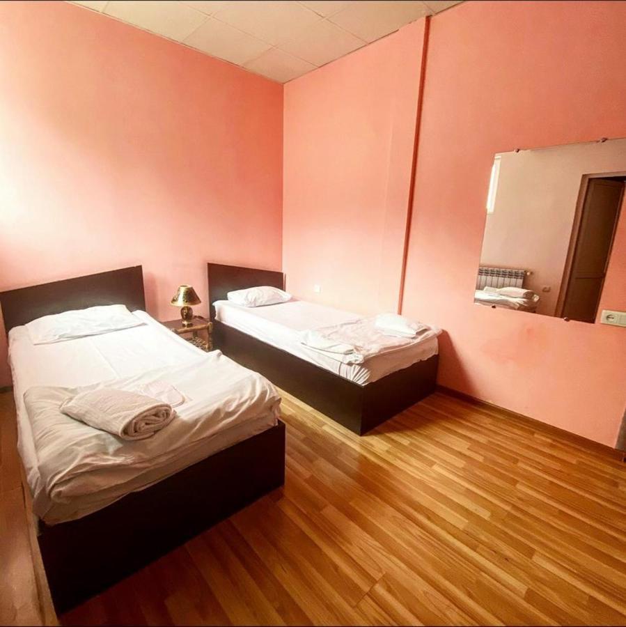 Dom Hostel & Tours Γιερεβάν Εξωτερικό φωτογραφία