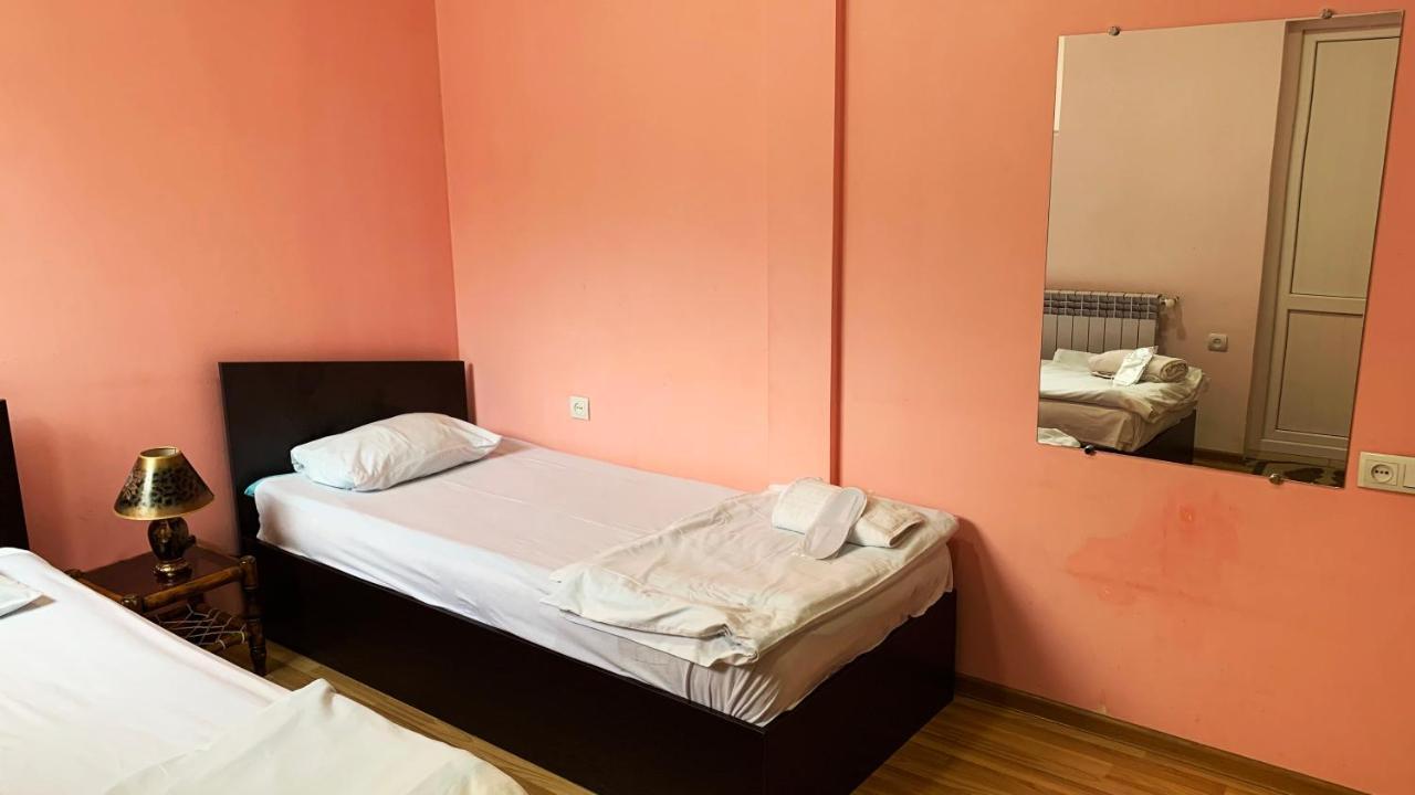 Dom Hostel & Tours Γιερεβάν Εξωτερικό φωτογραφία