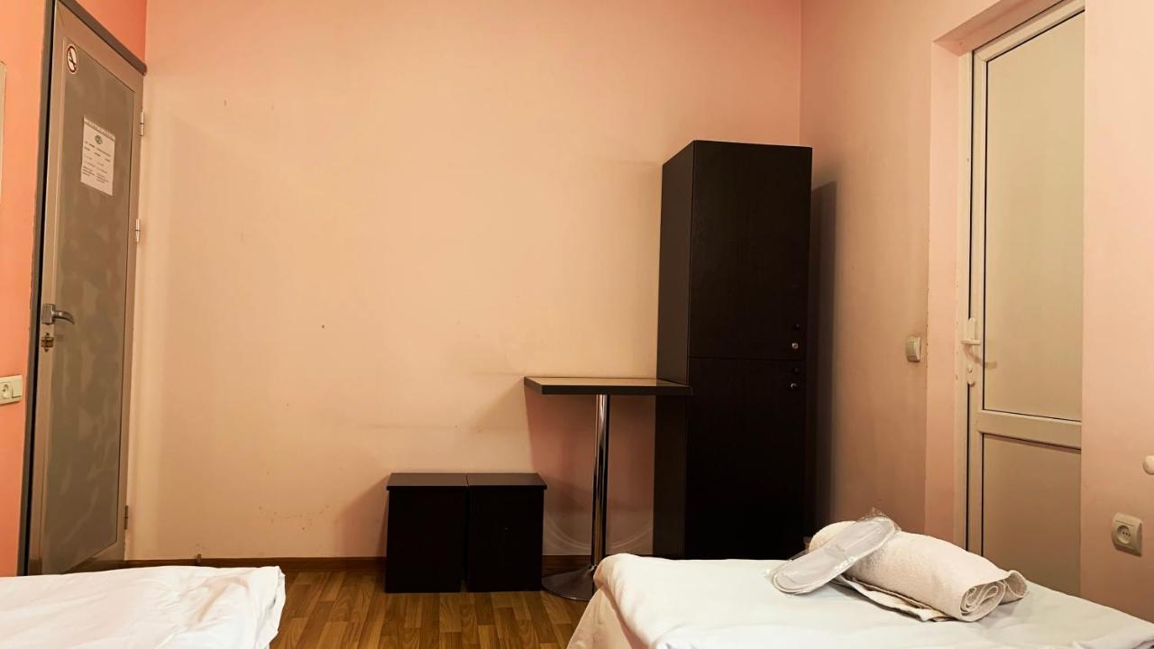 Dom Hostel & Tours Γιερεβάν Εξωτερικό φωτογραφία