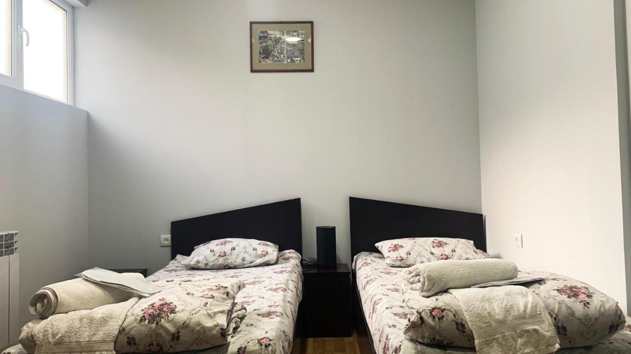 Dom Hostel & Tours Γιερεβάν Εξωτερικό φωτογραφία