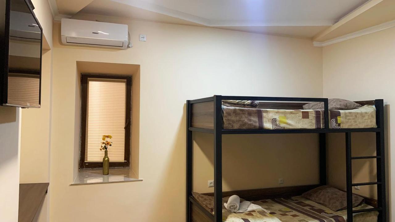 Dom Hostel & Tours Γιερεβάν Εξωτερικό φωτογραφία